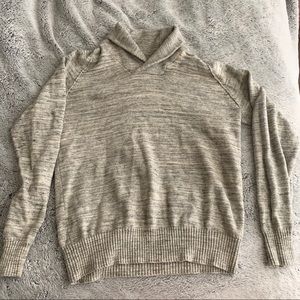 SALE TIL 7/16 men’s gray sweater size Large